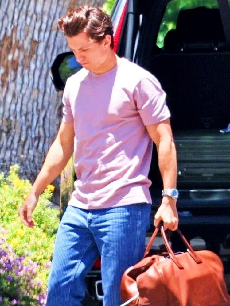 Tom Holland 8.5 x 11 Candid Color Photograph Art Print Photo Picture Collectibles:Photographic Images:Photographs Style Your Walls